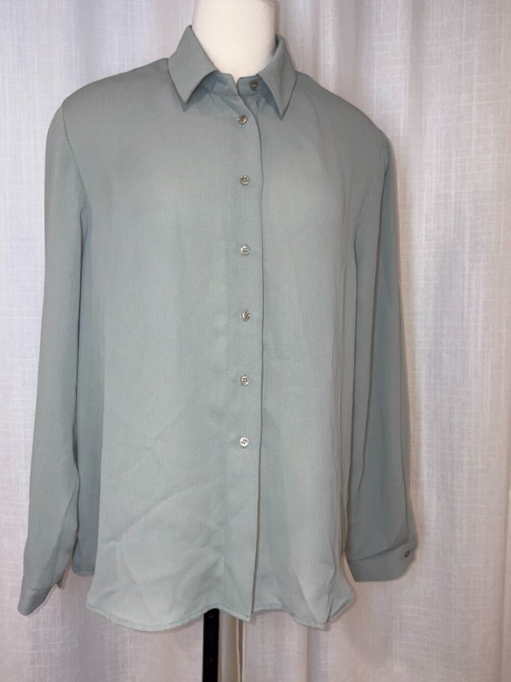 Pastel Sage Slinky Office Blouse Button up Jones New York